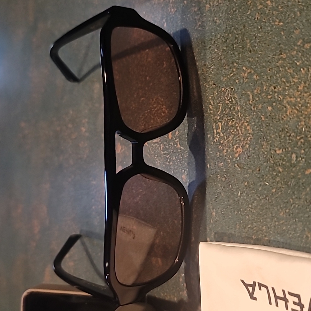 Vehla Sunglasses black